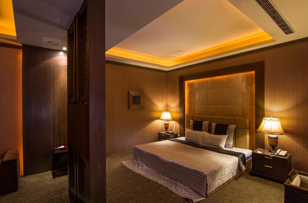 Gold Sand Motel Шулинь Экстерьер фото